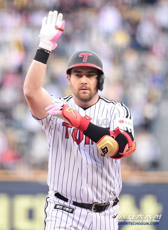 3일 잠실구장에서 열린 KBO리그 LG와 SSG의 경기. 3회 SSG 김광현 상대 선취 1타점 적시타 날린 LG 오스틴. 잠실=송정헌 기자songs@sportschosun.com/2025.05.03/