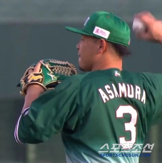 라쿠텐 아사무라는 세이부 소속이던 2013년부터 12년 연속 세 자릿수 안타를 때렸다. 사진캡처=라쿠텐 이글스 SNS