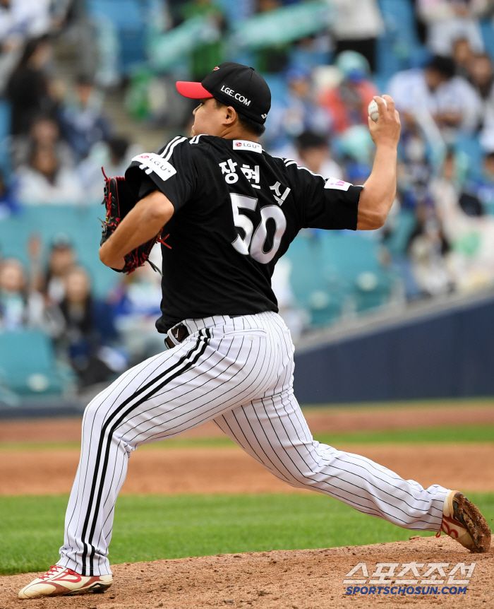 10일 대구 라이온즈파크에서 열린 삼성 라이온즈와 LG 트윈스의 경기. LG 장현식이 역투하고 있다. 대구=박재만 기자 pjm@sportschosun.com/2025.05.10/