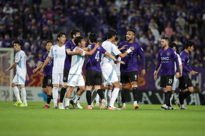 안양종합운동장/ K리그1/ FC안양 vs 울산HDFC/ 양팀 충돌 신경전/ 사진 김경태