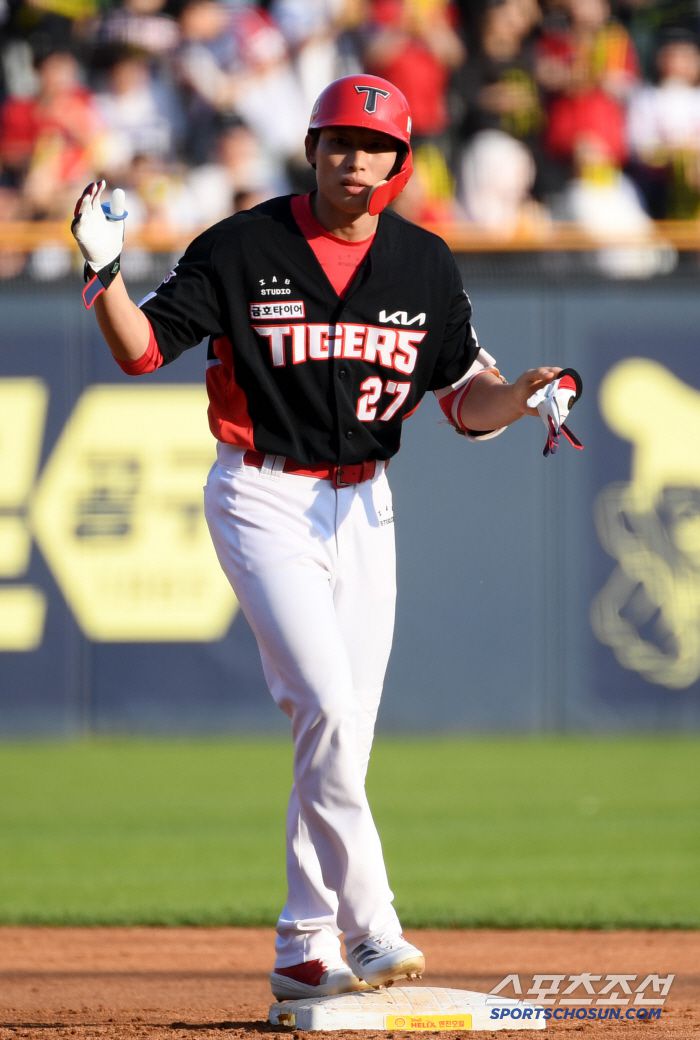 3일 잠실구장에서 열린 두산 베어스와 KIA 타이거즈의 경기. KIA 김호령이 안타를 날린 뒤 환호하고 있다. 잠실=박재만 기자 pjm@sportschosun.com/2025.06.03/