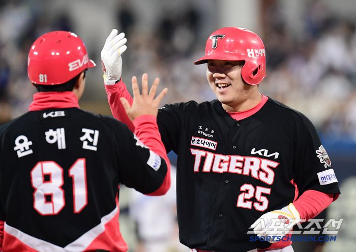 23일 대구 삼성라이온즈파크에서 열린 KBO리그 삼성과 KIA의 경기. 8회 1타점 적시타 날린 KIA 이우성. 대구=송정헌 기자songs@sportschosun.com/2025.05.23/