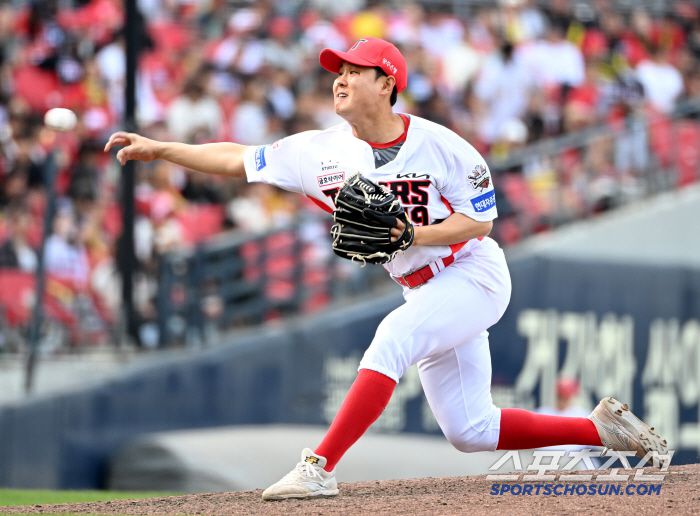 18일 광주KIA챔피언스필드에서 열린 두산과 KIA의 경기,KIA 윤중현이 역투하고 있다. 광주=허상욱 기자wook@sportschosun.com/2025.05.18/