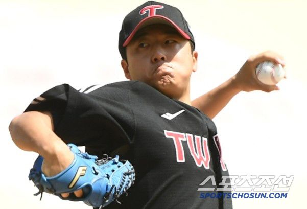 25일 인천 SSG랜더스필드에서 열린 LG-SSG전. LG 선발투수 송승기가 투구하고 있다. 있다. 인천=정재근 기자 cjg@sportschosun.com/2025.5.25/