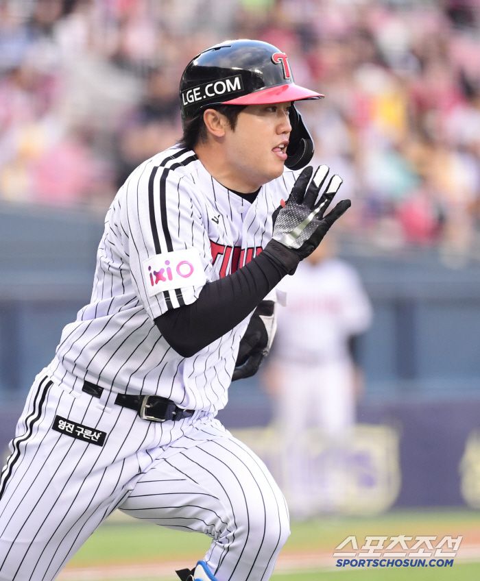 3일 잠실구장에서 열린 KBO리그 LG와 SSG의 경기. 타격하는 LG 손용준. 잠실=송정헌 기자songs@sportschosun.com/2025.05.03/