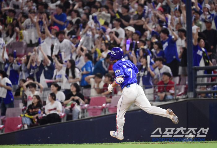 10일 광주 기아챔피언스필드에서 열린 KBO리그 KIA와 삼성의 경기. 8회 KIA 김현수 상대 만루홈런을 날린 삼성 이재현. 광주=송정헌 기자songs@sportschosun.com/2025.06.10/
