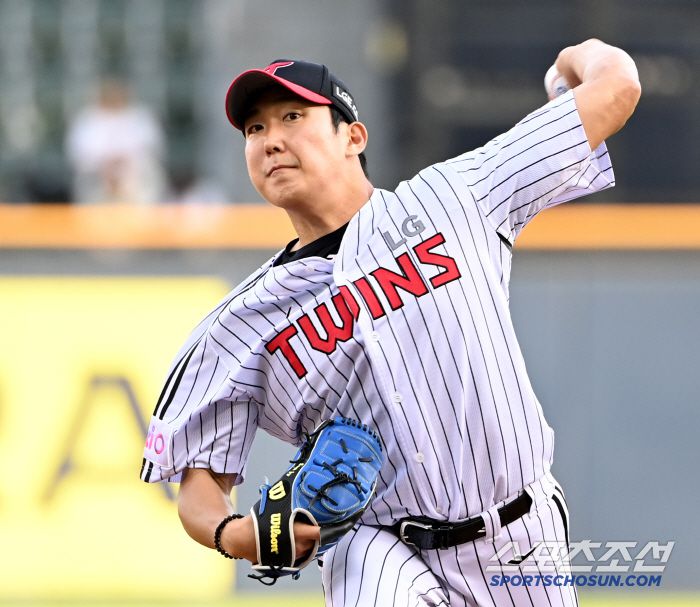 10일 잠실야구장에서 열린 SSG와 LG의 경기, LG 선발투수 손주영이 역투하고 있다. 잠실=허상욱 기자wook@sportschosun.com/2025.06.10/