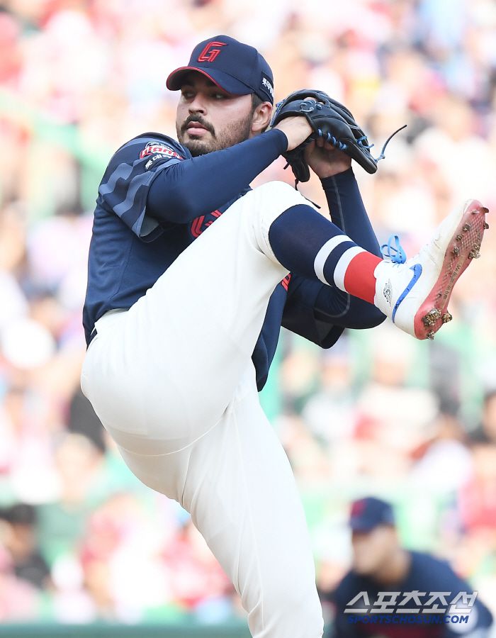 14일 인천 SSG랜더스필드에서 열린 롯데-SSG전. 롯데 선발투수 감보아가 투구하고 있다. 인천=정재근 기자 cjg@sportschosun.com/2025.6.14/