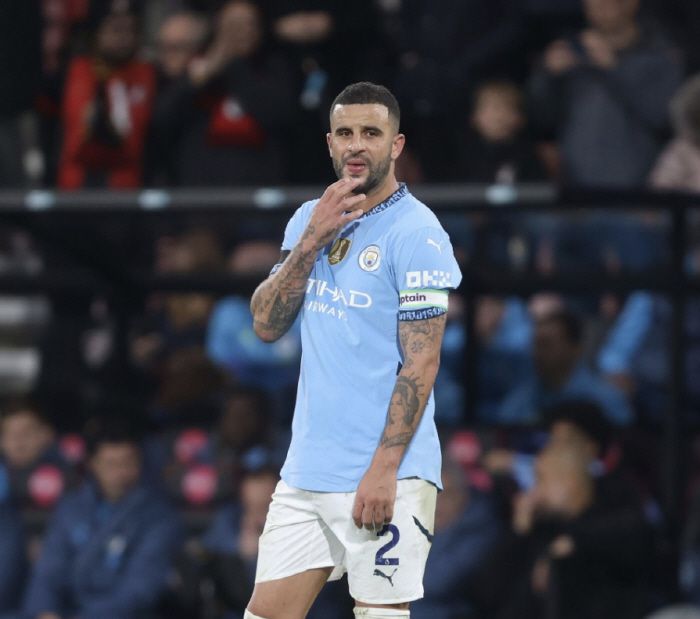 카일 워커. 더선 기사캡쳐