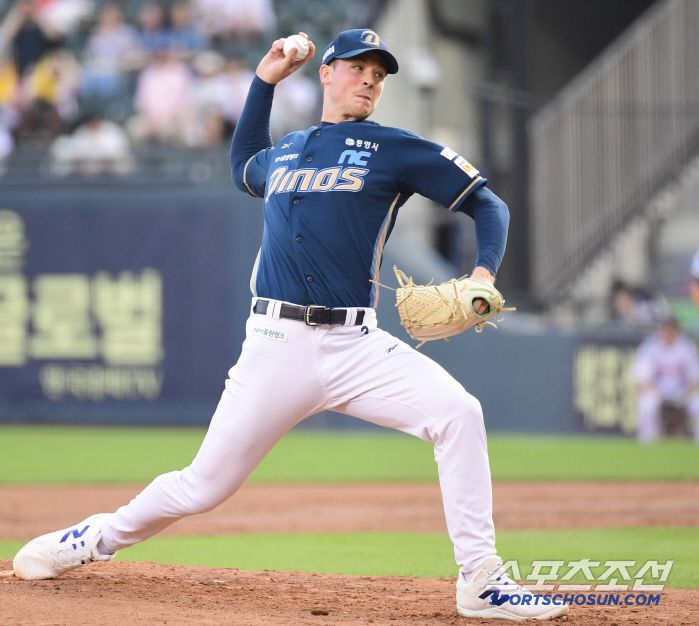 17일 잠실구장에서 열린 LG와 NC의 경기. 선발 투구하고 있는 NC 라일리. 잠실=송정헌 기자songs@sportschosun.com/2025.06.17/