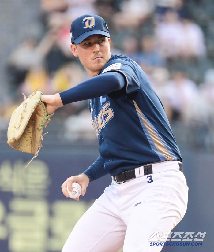 17일 잠실구장에서 열린 LG와 NC의 경기. 선발 투구하고 있는 NC 라일리. 잠실=송정헌 기자songs@sportschosun.com/2025.06.17/