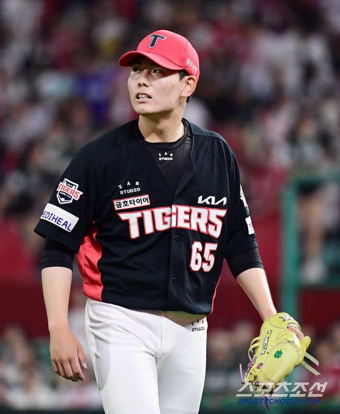 21일 인천 SSG랜더스필드에서 열린 SSG와 KIA의 경기. 10회를 무실점으로 마친 KIA 성영탁. 인천=송정헌 기자songs@sportschosun.com/2025.06.21/