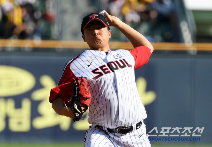 22일 잠실구장에서 열린 LG 트윈스와 두산 베어스의 경기. LG 송승기가 역투하고 있다. 잠실=박재만 기자 pjm@sportschosun.com/2025.06.22/