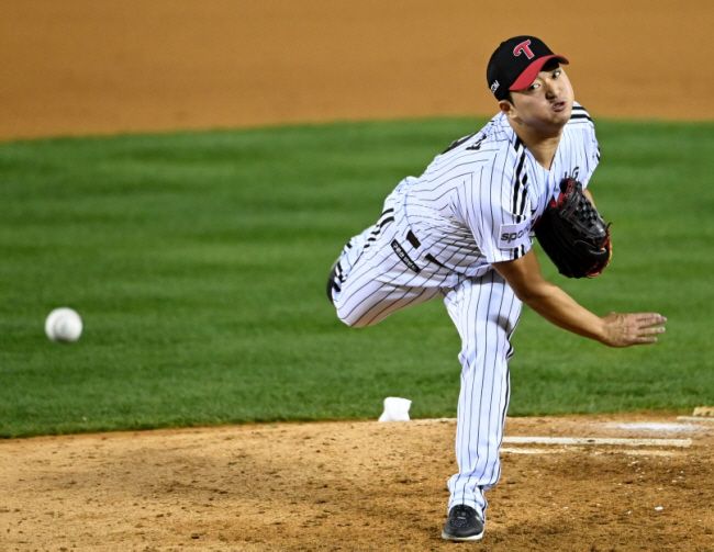 고우석이 디트로이트 타이거스와 마이너리그 계약을 맺자 현지 지역 최대 매체가 그의 LG 트윈스 시절 활약을 소개했다. 스포츠조선 DB