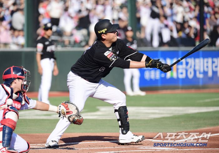 28일 부산 사직구장에서 열린 롯데와 KT의 경기. 1회 1타점 적시타를 날린 KT 장성우. 부산=송정헌 기자songs@sportschosun.com/2025.06.28/