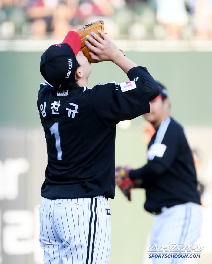 2일 부산 사직구장에서 열린 롯데 자이언츠와 LG 트윈스의 경기. LG 임찬규가 숨을 고르고 있다. 부산=박재만 기자 pjm@sportschosun.com/2025.07.02/