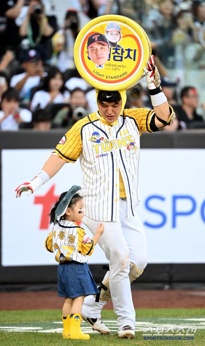 12일 대전 한화생명볼파크에서 열린 2025 KBO 올스타전, 박동원이 딸 채이양과 퍼포먼스를 선보이고 있다. 대전=허상욱 기자wook@sportschosun.com/2025.07.12/
