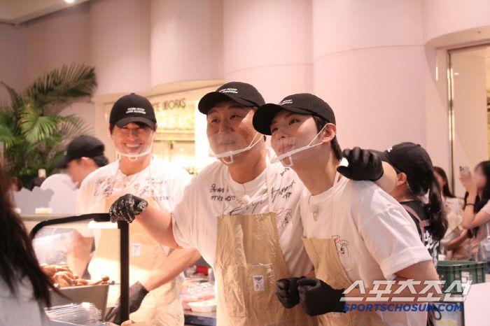 요리 유학 도전기, E채널 '류학생 어남선'. 류수영 윤경호 기현.