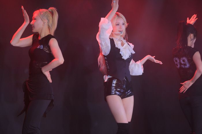 사진=더블랙레이블