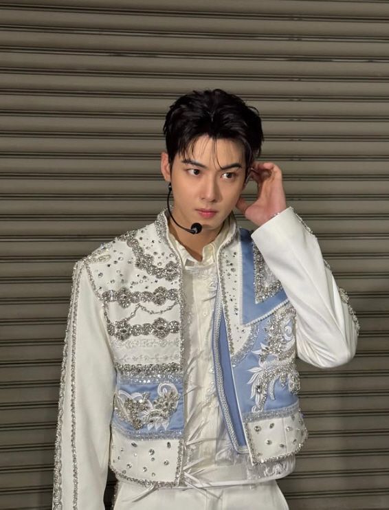 출처=차은우 인스타그램