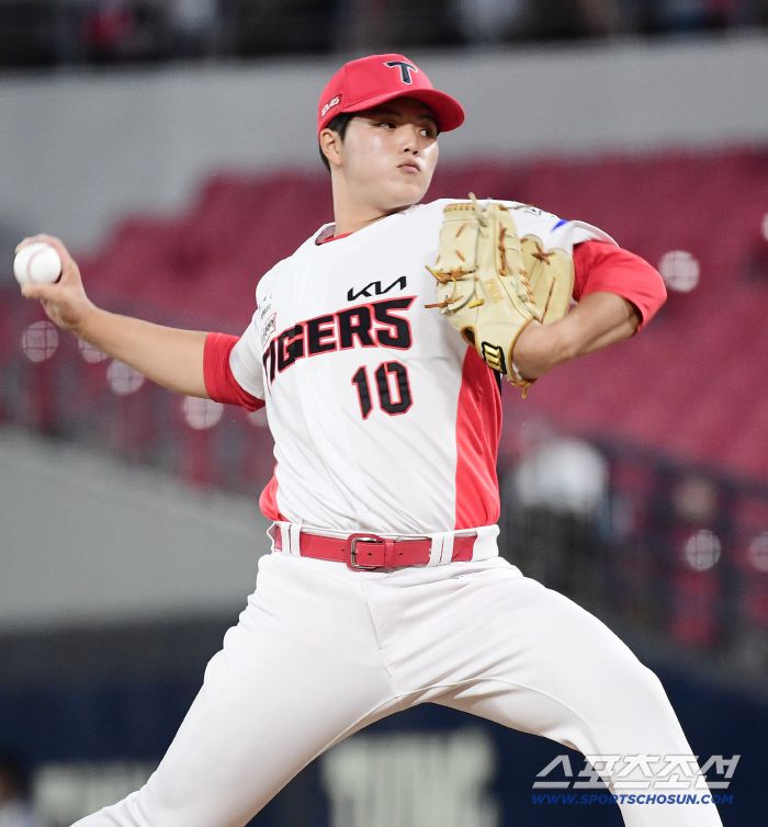 11일 광주 기아챔피언스필드에서 열린 KIA와 롯데의 경기. 투구하고 있는 KIA 김태형. 광주=송정헌 기자songs@sportschosun.com/2025.09.11/