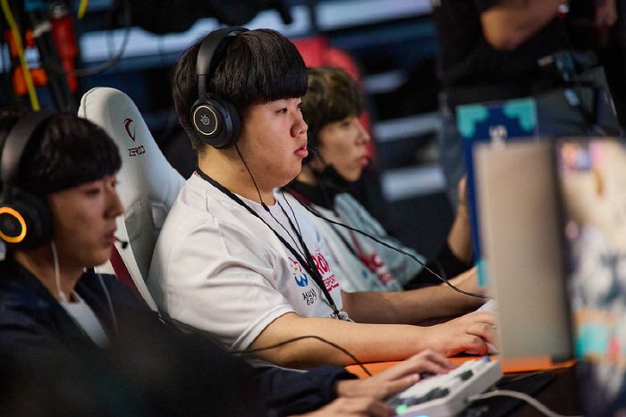 '이터널 리턴' 종목에서 KEL 초대 우승을 차지한 성남 락스 선수들이 경기를 하고 있는 모습. 사진제공=한국e스포츠협회