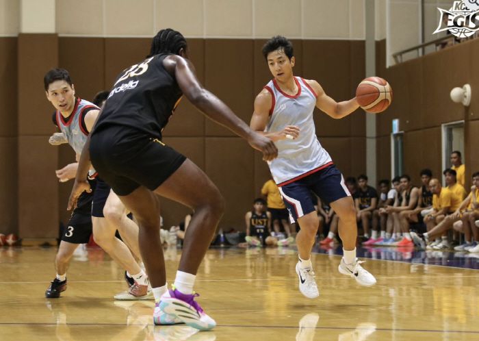 8월 5일 필리핀대학과의 연습경기에 출전한 허훈. 사진제공=부산 KCC