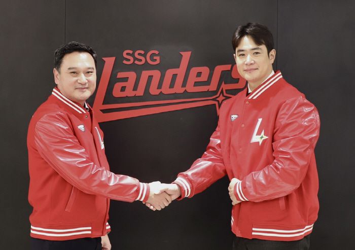 김재섭 SSG 대표이사(왼쪽)와 김재환. 사진=SSG 랜더스