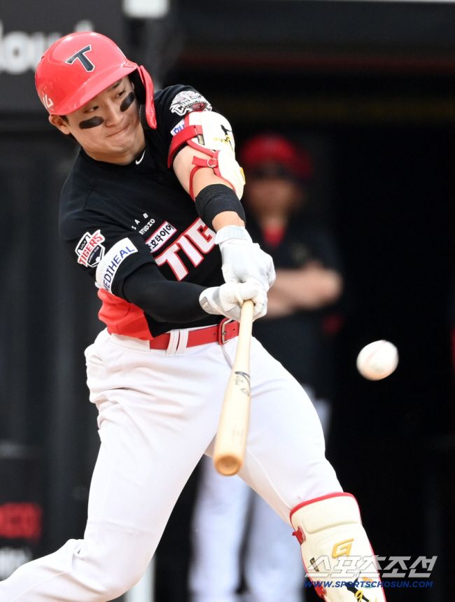 1일 수원KT위즈파크에서 열린 KIA와 KT의 경기, KIA 윤도현이 타격을 하고 있다. 수원=허상욱 기자wook@sportschosun.com/2025.06.01/