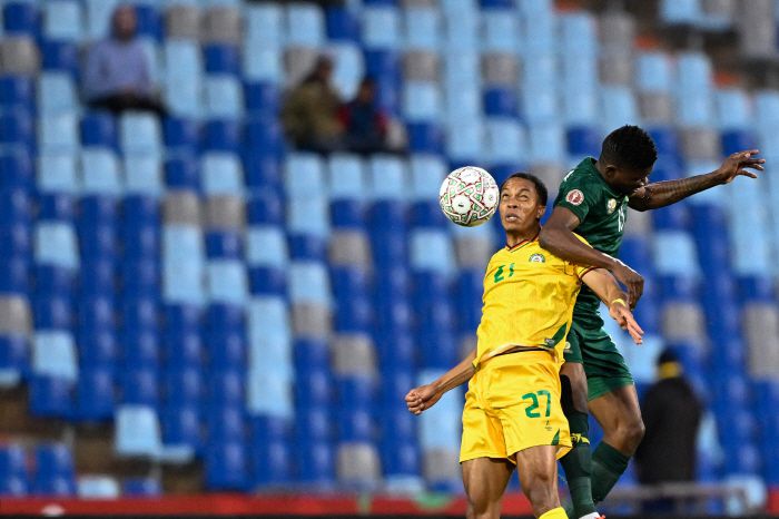 오바스(오른쪽)  AFP<저작권자(c) 연합뉴스, 무단 전재-재배포, AI 학습 및 활용 금지>