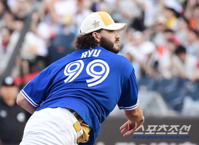 12일 대전 한화생명볼파크에서 열린 2025 KBO 올스타전, 1회 선발 투구하는 한화 폰세. 대전=송정헌 기자songs@sportschosun.com/2025.07.12/