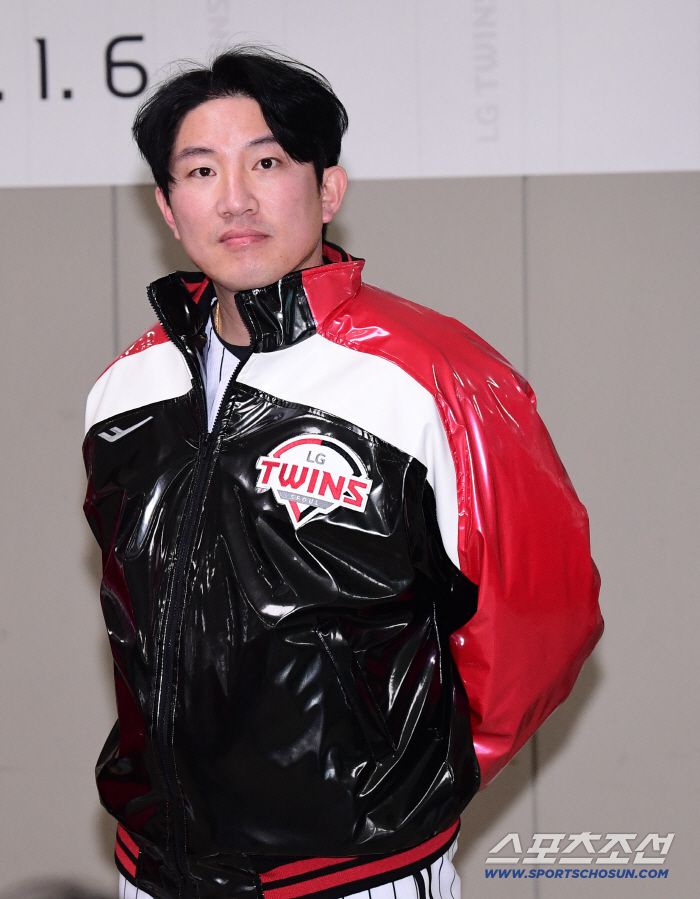 6일 오후 잠실야구장에서 프로야구 LG 트윈스 신년회가 열렸다. 올 시즌 각오를 밝히고 있는 LG 트윈스 장시환. 잠실=송정헌 기자songs@sportschosun.com/2026.01.06/