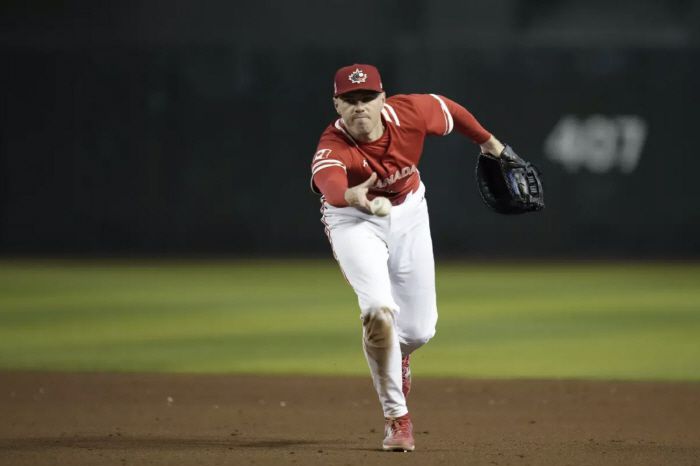 2023년 WBC에서 캐나다 대표로 나선 프리먼이 C조 영국전에서 1루수 수비를 하고 있다. AP연합뉴스