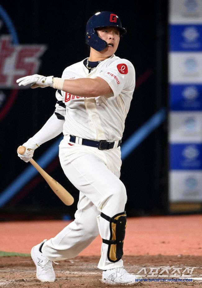 2023 KBO리그 NC 다이노스와 롯데 자이언츠의 경기가 24일 부산 사직구장에서 열렸다. 롯데 국해성이 타격을 하고 있다.  부산=허상욱 기자wook@sportschosun.com/2023.05.24/