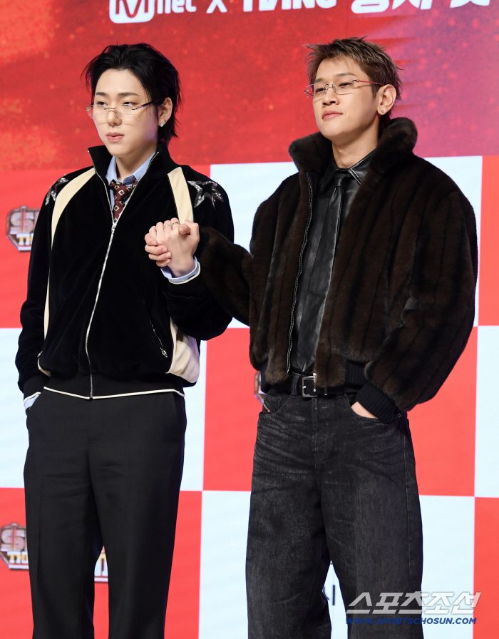 Mnet '쇼미더머니12' 제작발표회가 15일 서울 강남구 논현동 엘리에나 호텔에서 열렸다. 지코, 크러쉬가 포토타임을 갖고 있다. 논현동=박재만 기자 pjm@sportschosun.com/2026.01.15/