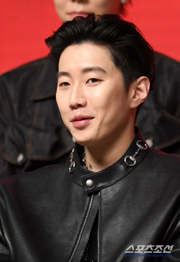 Mnet '쇼미더머니12' 제작발표회가 15일 서울 강남구 논현동 엘리에나 호텔에서 열렸다. 박재범이 인터뷰를 하고 있다. 논현동=박재만 기자 pjm@sportschosun.com/2026.01.15/