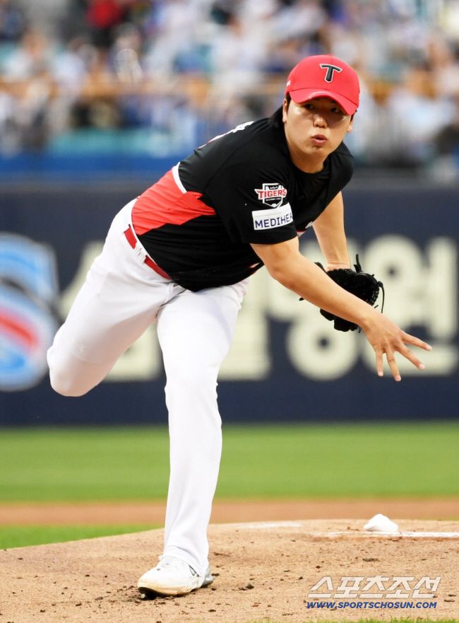 24일 대구 라이온즈파크에서 열린 삼성 라이온즈와 KIA 타이거즈의 경기. KIA 황동하가 역투하고 있다. 대구=박재만 기자 pjm@sportschosun.com/2025.04.24/