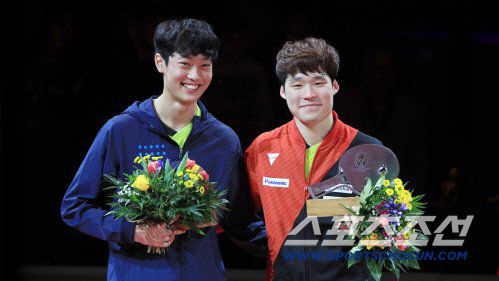 6년전 2020년 독일오픈 남자복식에서 '중국 최강' 마롱-린가오위안조를 꺾고 우승했던 대광고 시절의 조대성과 스물다섯 살 장우진. 사진출처=ITTF