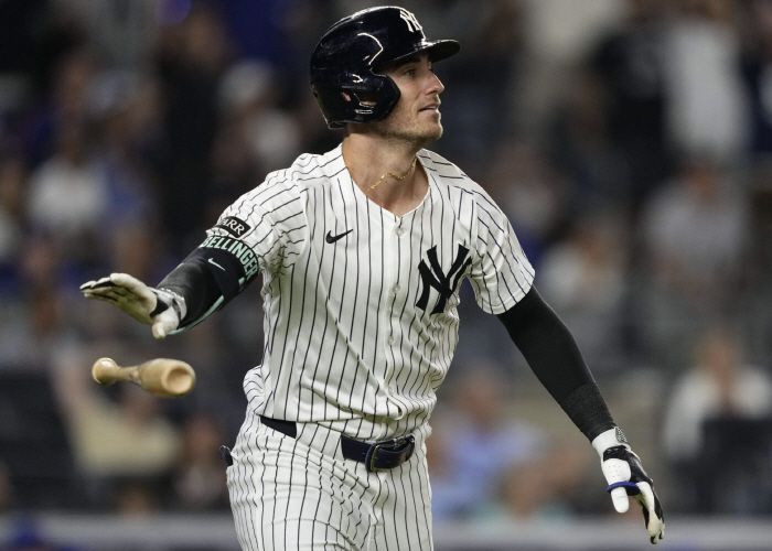 FA 코디 벨린저는 7년 계약을 고집하고 있다. 그러나 양키스는 그 정도의 조건을 제시하는 구단은 없는 것으로 시장을 파악하고 있다. AP연합뉴스