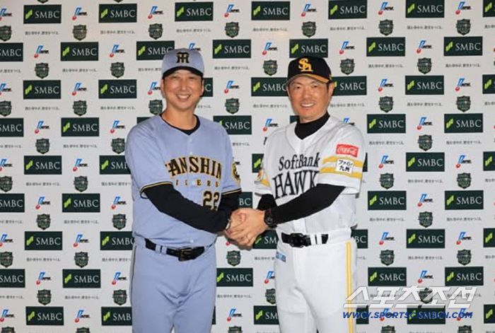 후지카와 한신 감독과 고쿠보 소프트뱅크 감독. 한신과 소프트뱅크는 지난해 재팬시리즈에서 맞대결을 펼쳤다. 소프트뱅크가 첫 경기를 내주고 4연승을 거뒀다. 사진출처=일본야구기구 홈페이지
