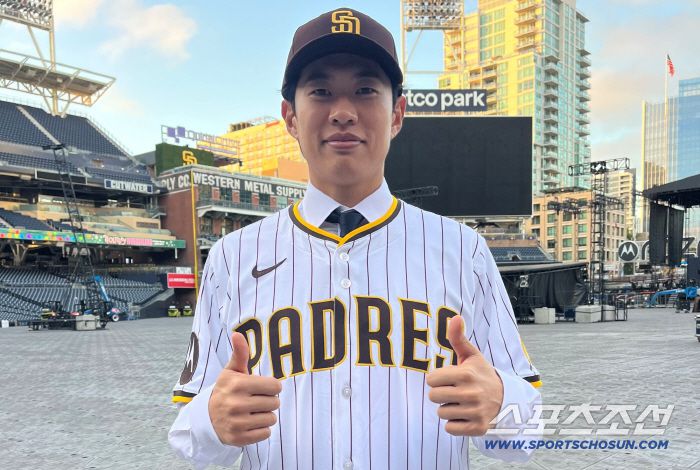 샌디에이고 파드리스와 계약한 송성문. 사진제공=키움 히어로즈