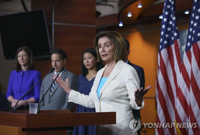 낸시 팰로시 전 하원의장. AP연합