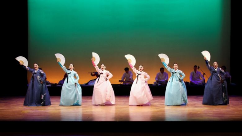 전통의 울림으로 한 해를 감싸는 남원시립국악단 송년 민속악 공연 '온고지신'이 12월 12~13일 청아원에서 무료로 펼쳐진다. [사진=남원시]