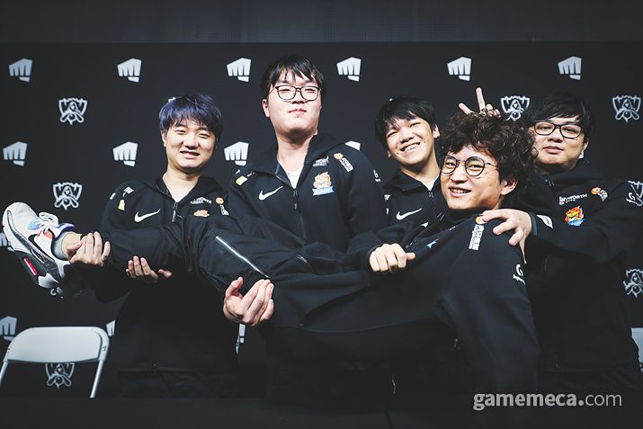 ▲ 어찌되었건 쑤닝도 자국의 1시드와 2시드를 모두 꺾고 결승에 진출했다 (사진출처: 롤 e스포츠 공식 홈페이지)