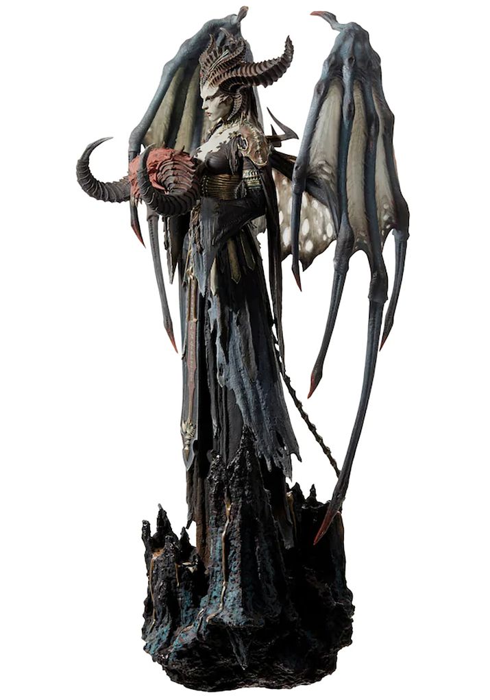 ▲ 트레일러에선 붉고 반투명한 모습이었지만, 스태츄에서는 릴리트의 온전한 모습을 볼 수 있어 더욱 위압적이다 (사진출처: 블리자드 기어 스토어)