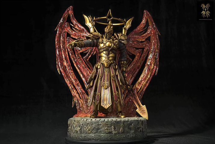 ▲ 천사 같지 않은 화끈한 성격의 임페리우스도 스태츄로 나왔다 (사진출처: fanaticanimestore)