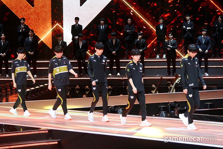 ▲ 젠지의 저력도 만만치 않았다 (사진: 게임메카 촬영)