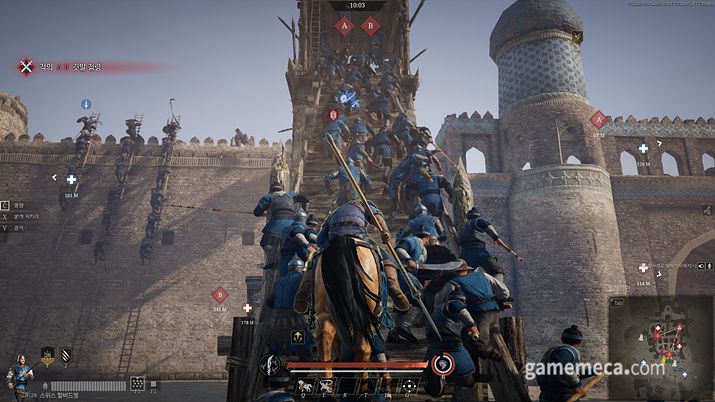 ▲ 공성차를 이용해 성벽을 뚫어 내는 모습 (사진: 게임메카 촬영)