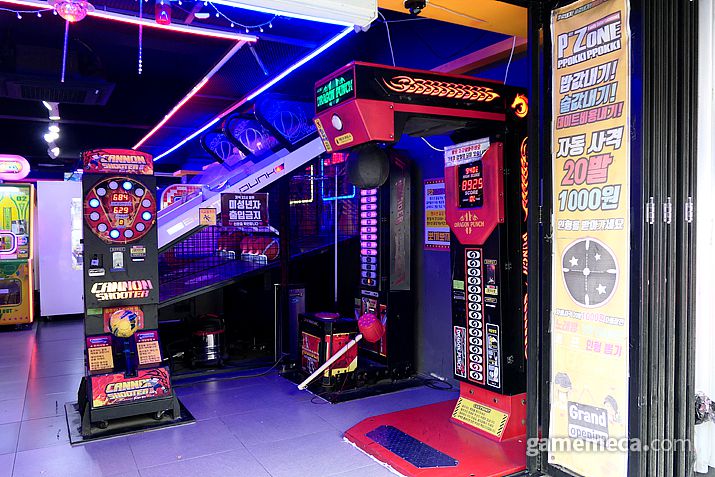 ▲ VR을 사용, 육중한 매력을 자랑하고 있는 게임들 (사진: 게임메카 촬영)