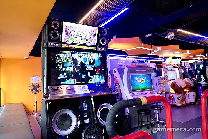 ▲ 휑한 공간에서 먹는 추억의 경양식, 돈스파 (사진: 게임메카 촬영)